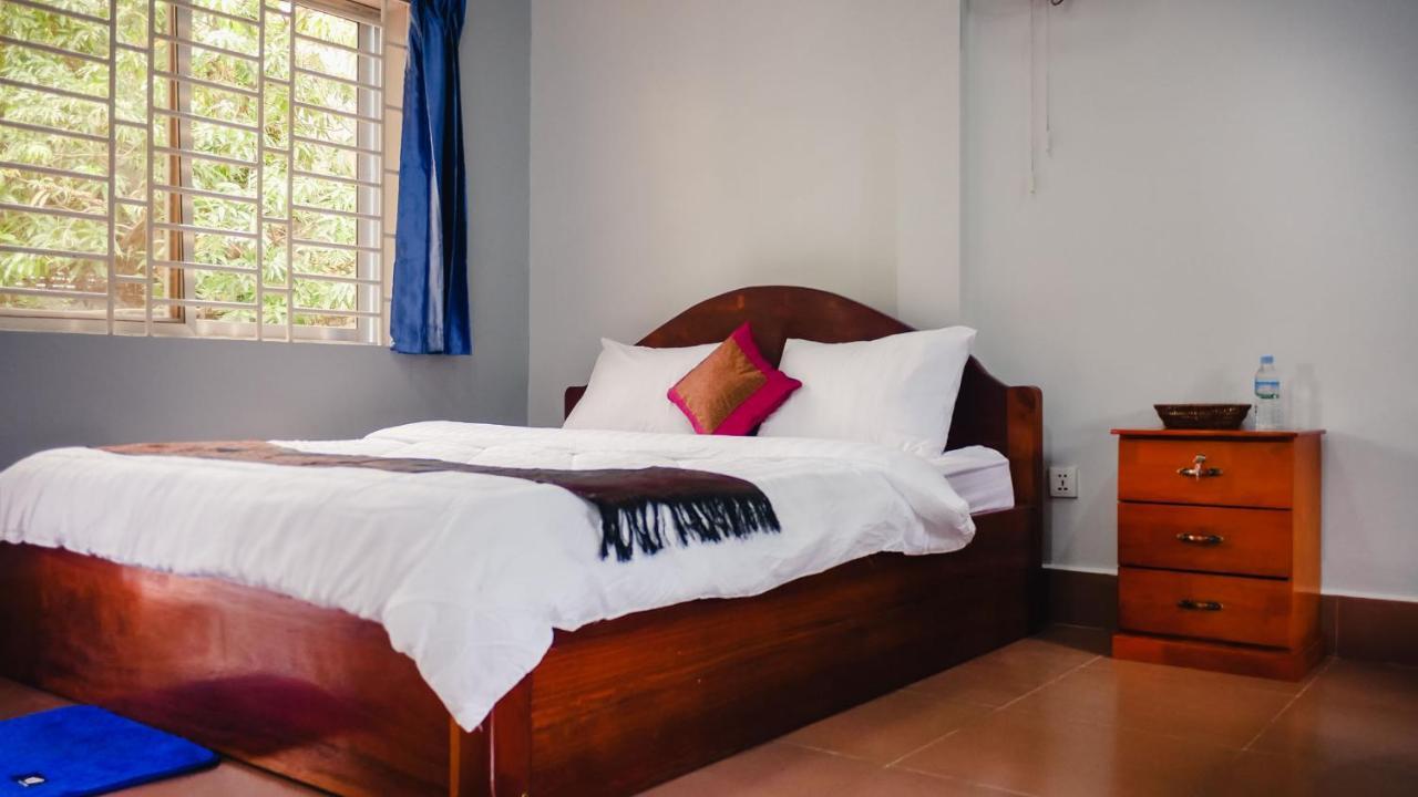 Lea'S Guesthouse And Restaurant Kampot Exterior foto